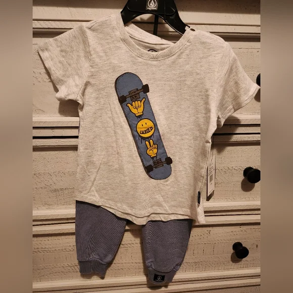 Volcom Matching Sets Boys Volcome Outfit Poshmark